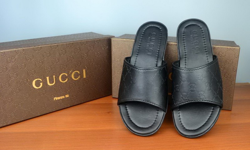 Gucci Men Slippers_077